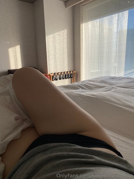 Sexy Alice Xoxoxo pornstar top gallery