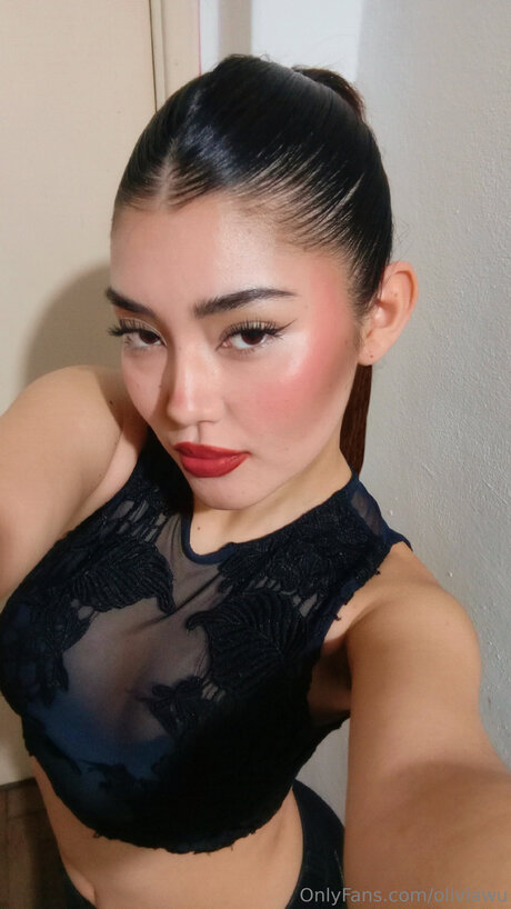 Oliviawu erotic model images