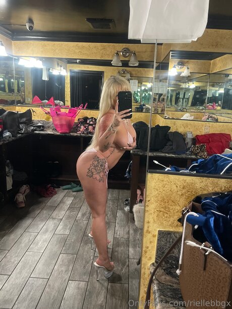 Riellebbgx exclusive pornstar gallery
