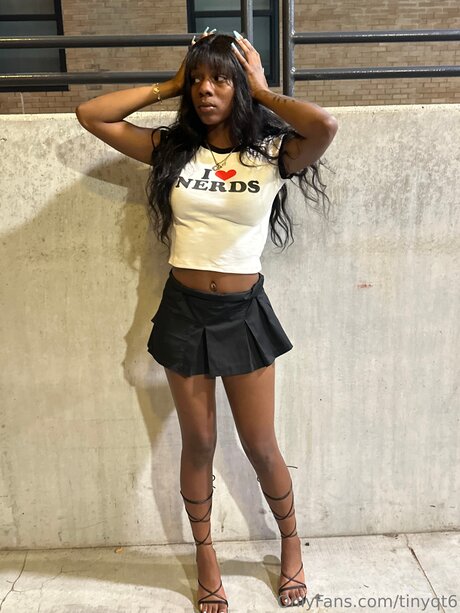 Tinyqt6 model pornographic pics