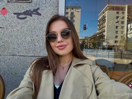 Juli Jul erotic actress pics