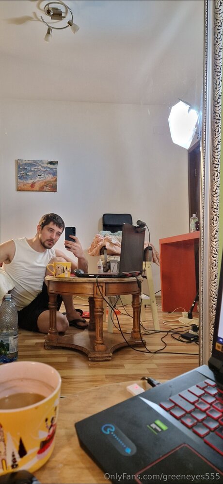 Greeneyes555 nude pornstar photo