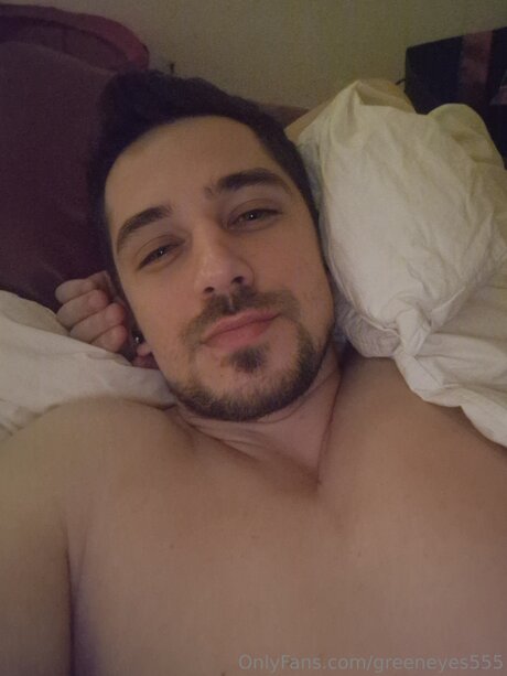 Greeneyes555 star beautiful pic