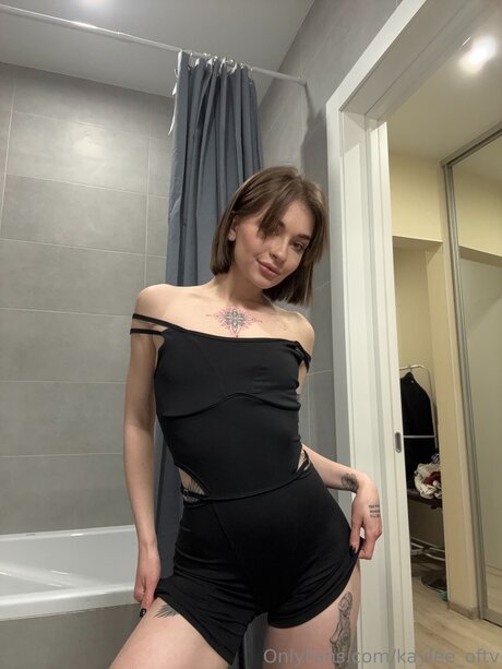 Kaylee Oftv nude model gallery