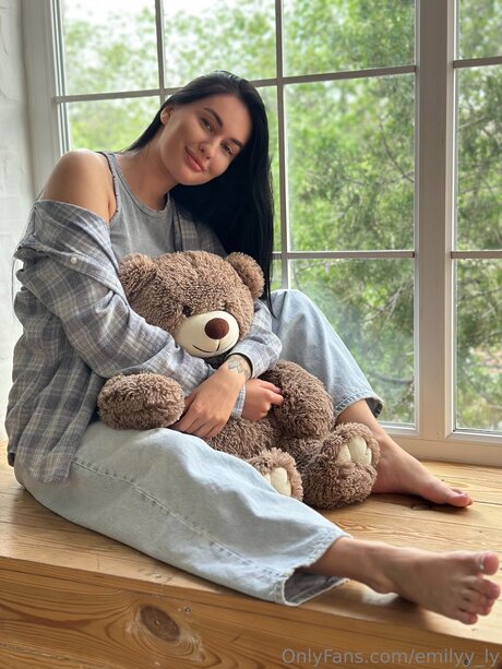 Emilyy Ly pornstar sexy pic