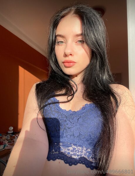 Alena Swiitie perfect star picture