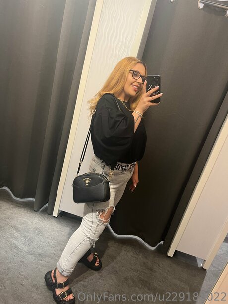 U229183022 sex model pictures