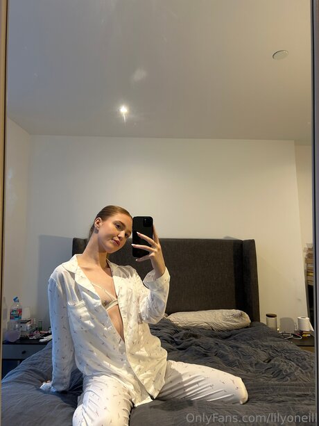 Lilyoneill hd star galleries