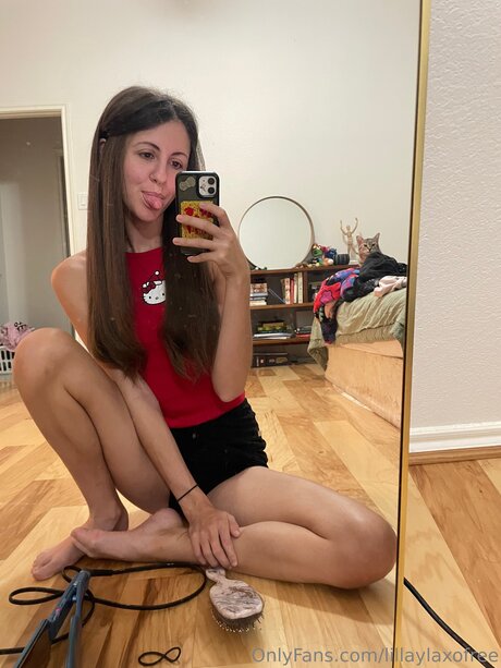 Lillaylaxofree pornstar adult photos