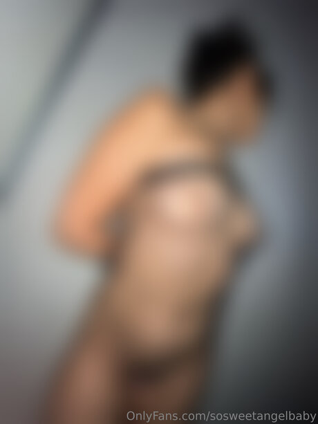 Sosweetangelbaby nude model picture