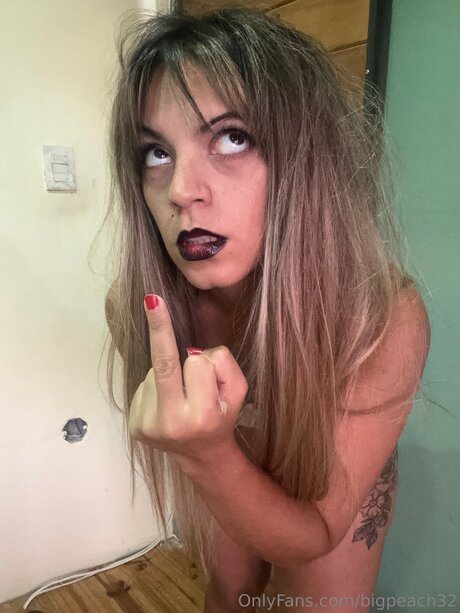 Bigpeach32 high quality pornstar photo