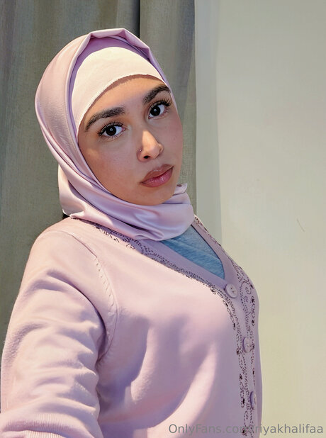 Riyakhalifaa high quality pornstar galleries