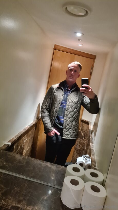 Lukehardy sex star img