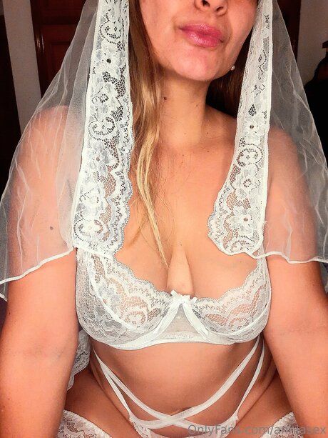 Anhiasex sexy star pictures