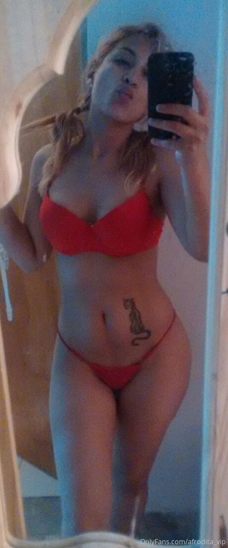 Natasha1702xxx pornstar hd pic