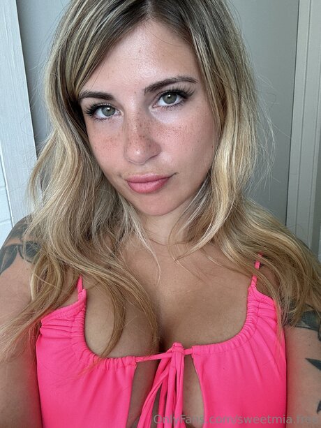 Sweetmia Free exclusive star pics