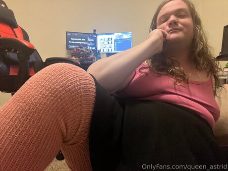 Queen Astrid model sexy gallery