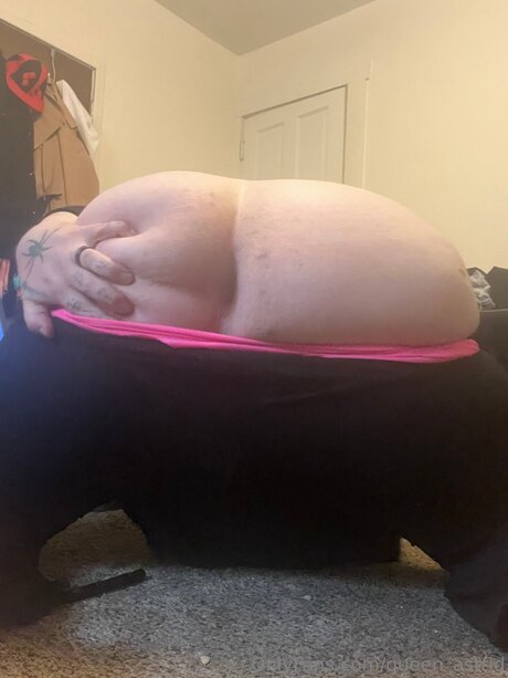 Queen Astrid porn model pics