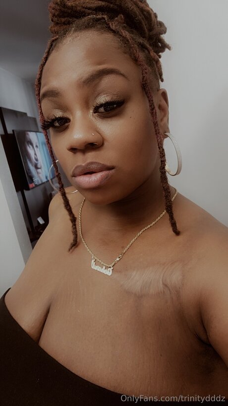 Trinitydddz exclusive pornstar pictures