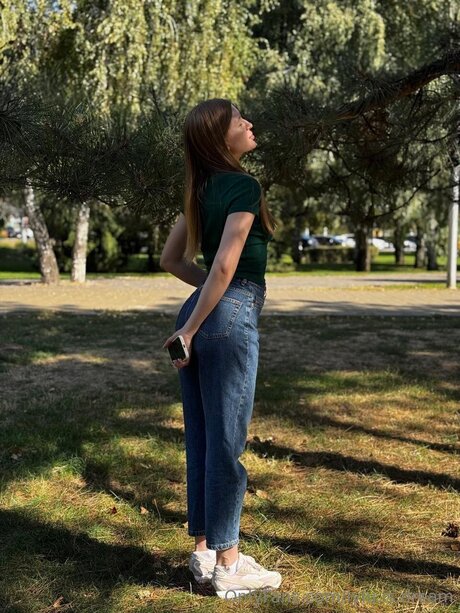 Lily Karamelka pretty pornstar pics