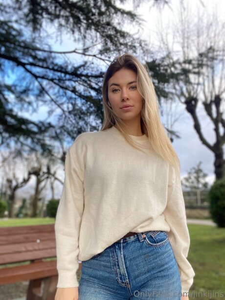 Jinkijins sex model pics