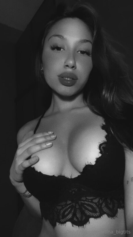 Latina Bigtits pornstar top archive