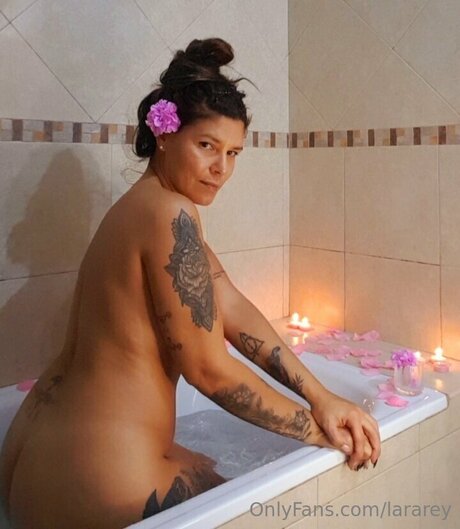 Lalaseyerfree porn model gallery