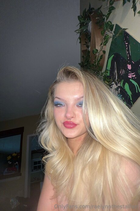 Raelynnthestallion model hd photos