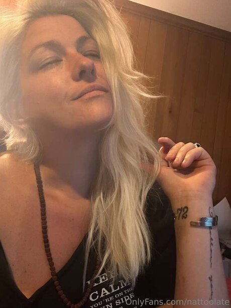 Nattoolate model nudes picture