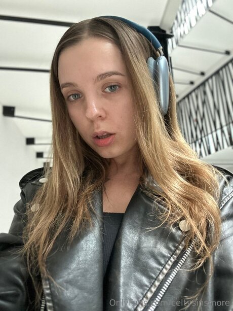 wide onlyfans adult pictures