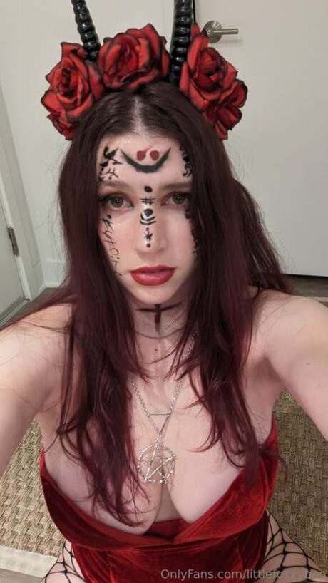 Littlefoxxyboo sexy star pic