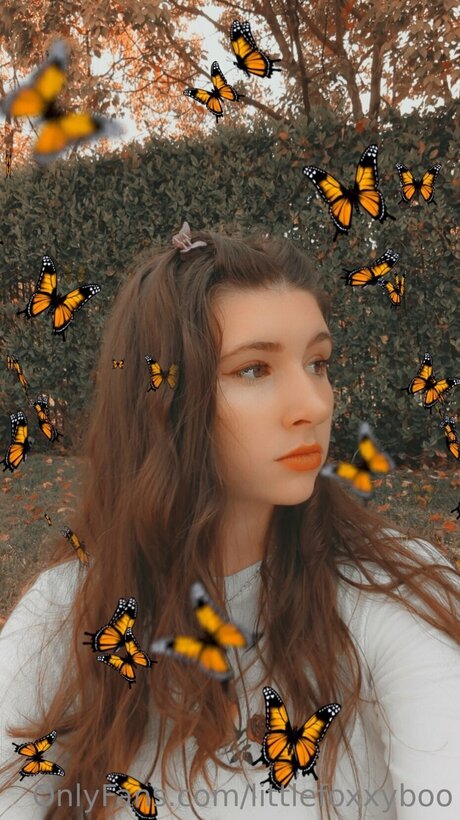 Littlefoxxyboo art model picture