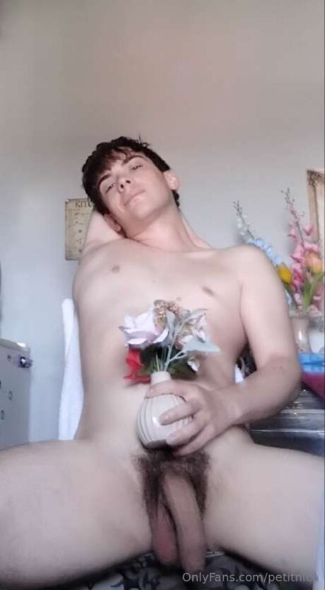 Petitnico free model pics