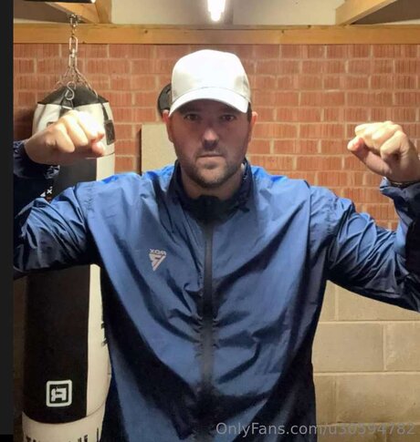 Spunk Shot King model nude image