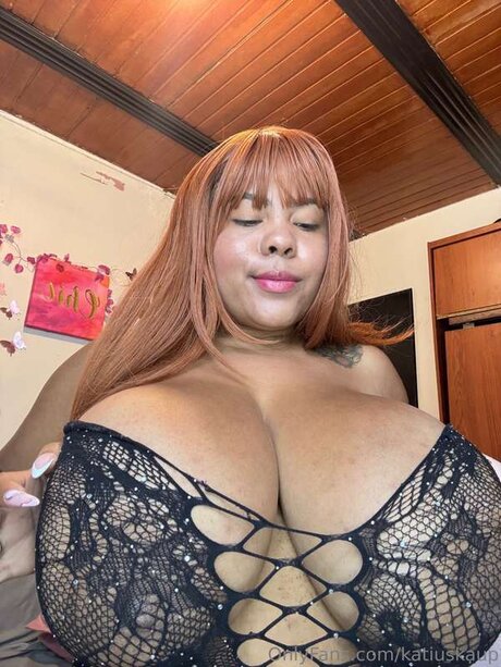 Katiuskaup star naked pics