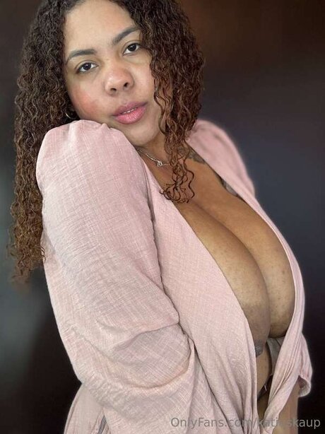 Katiuskaup xxx actress galleries