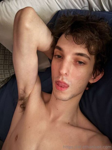 Ethanlustx naked pornstar photo