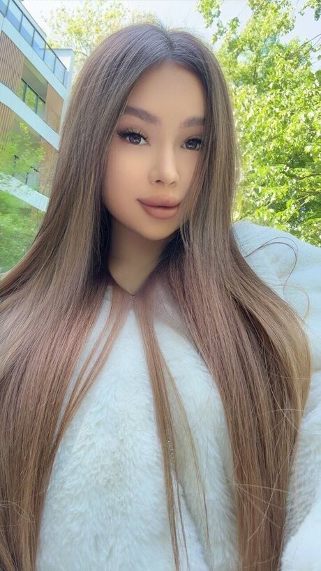 Ariannanoir nude star gallery