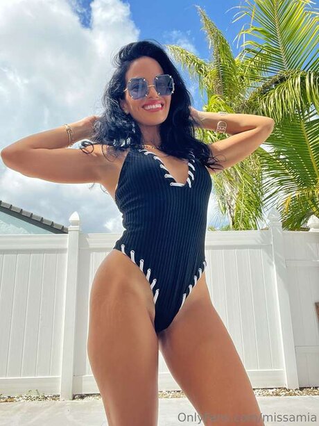 Adrixfree adult actress pictures