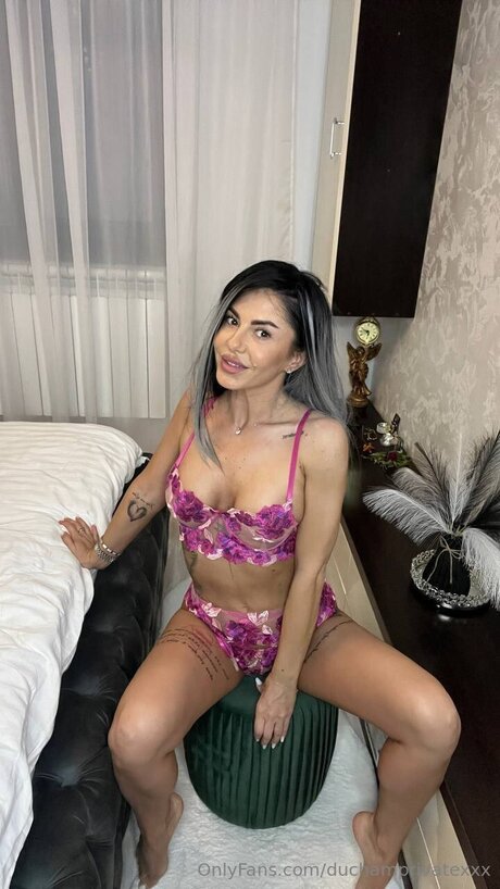 Duchamprivatexxx pornstar naked pics