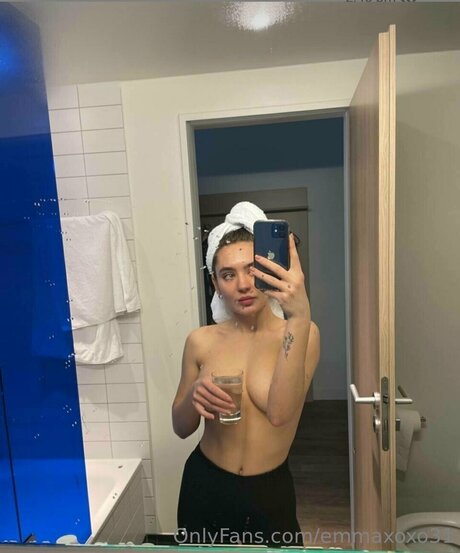 Emmaxoxo31 pretty model photo