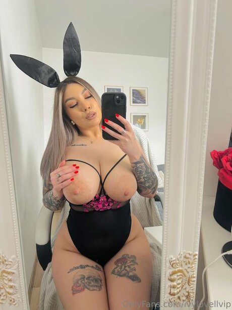 Ivylovellvip nude pornstar archive