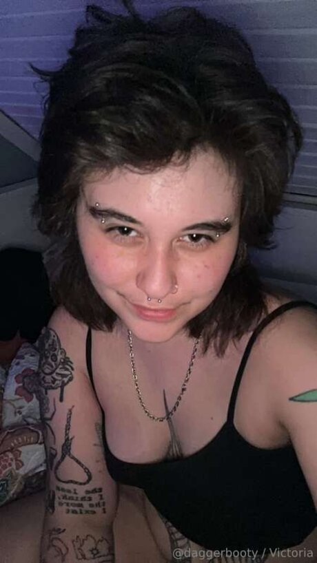 Daggerbootyfree beautiful actress photo