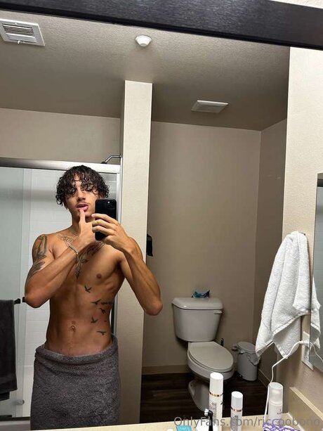 Riccoobono Profile pic