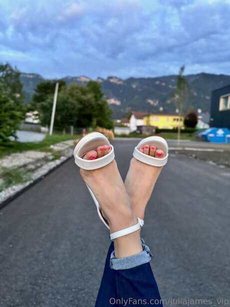 Juliajames Vip star adult gallery