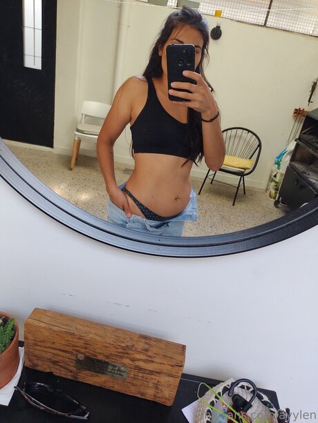 Ayylen model sexy gallery
