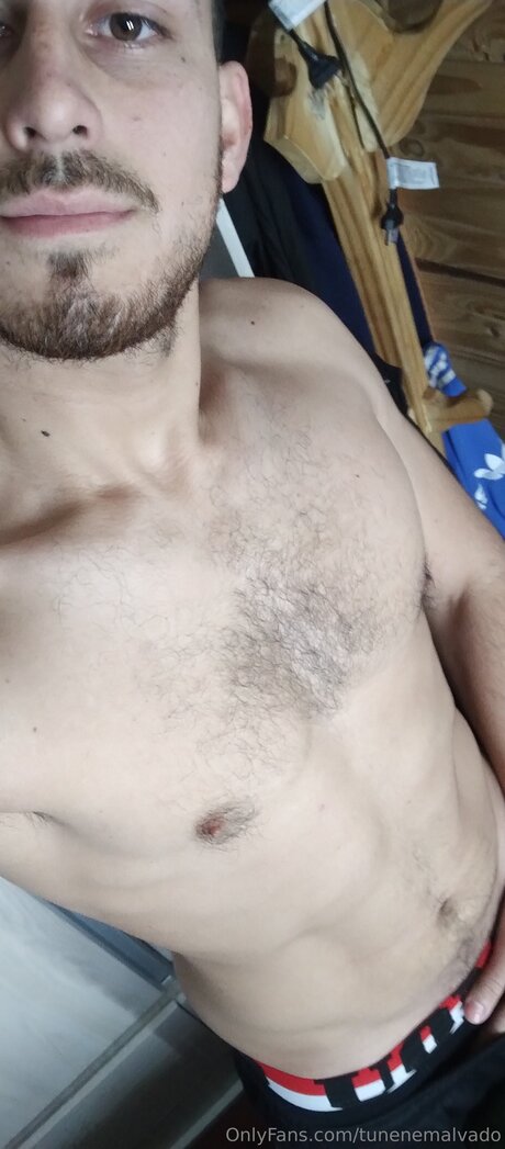 Tunenemalvado erotic model img