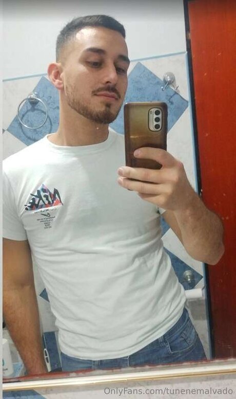 Tunenemalvado porn model pictures