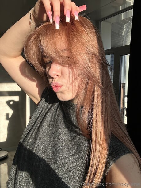 Roxylane sexy actress gallery