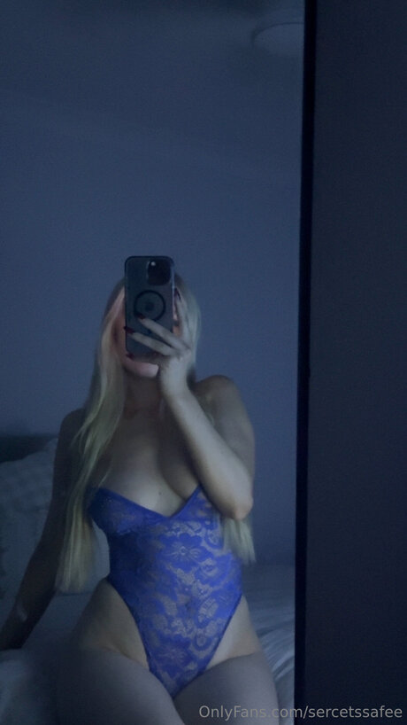 Sercetssafee naked star photos